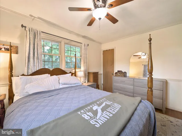 $1,900 | 560 Meadowview Circle, Greencastle, PA 17225