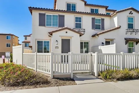 $919,000 | 1720 Santa Ivy Avenue, Chula Vista, CA 91913
