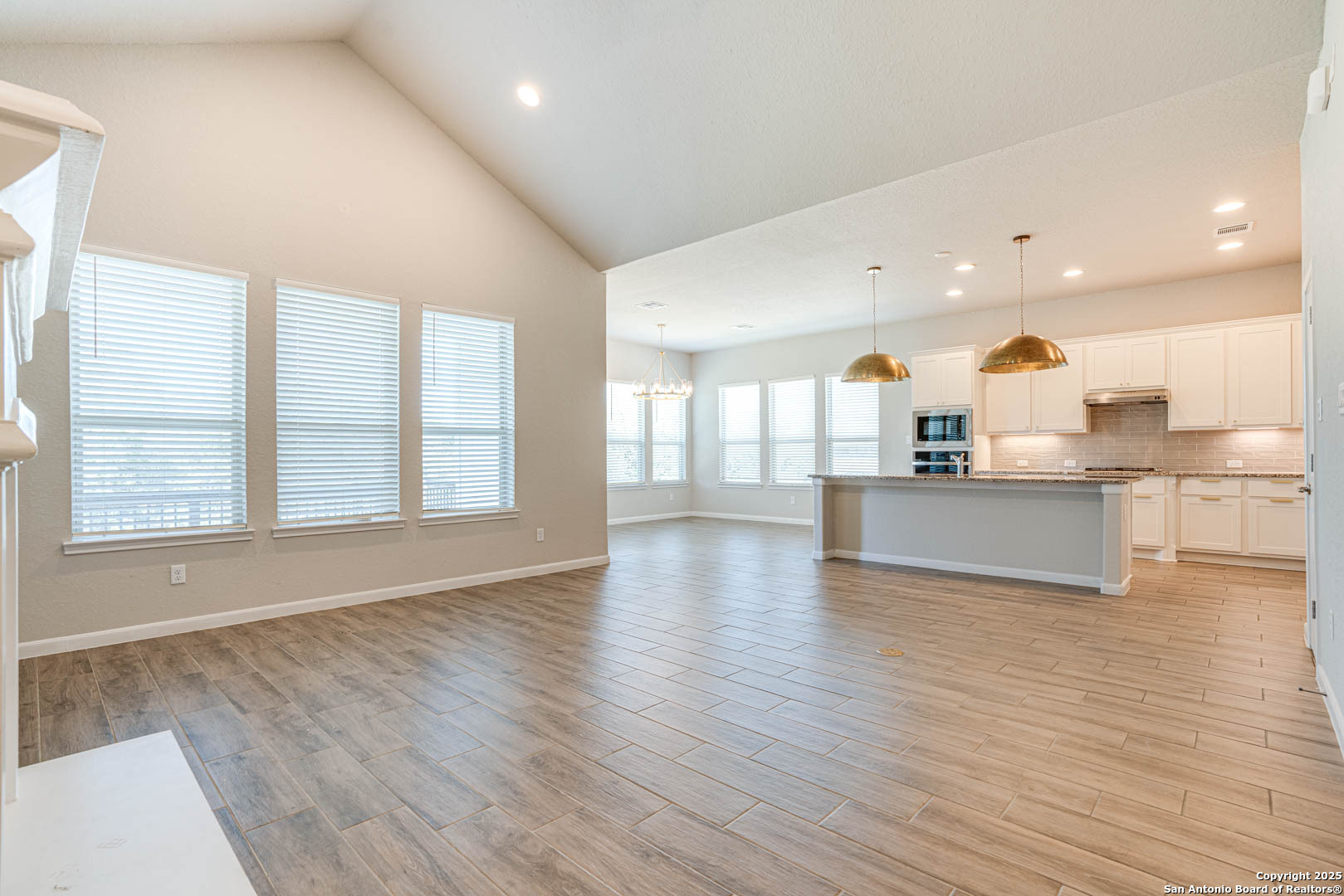 3707 Eliberis San Antonio, TX 78261 - Photo 5 of 37