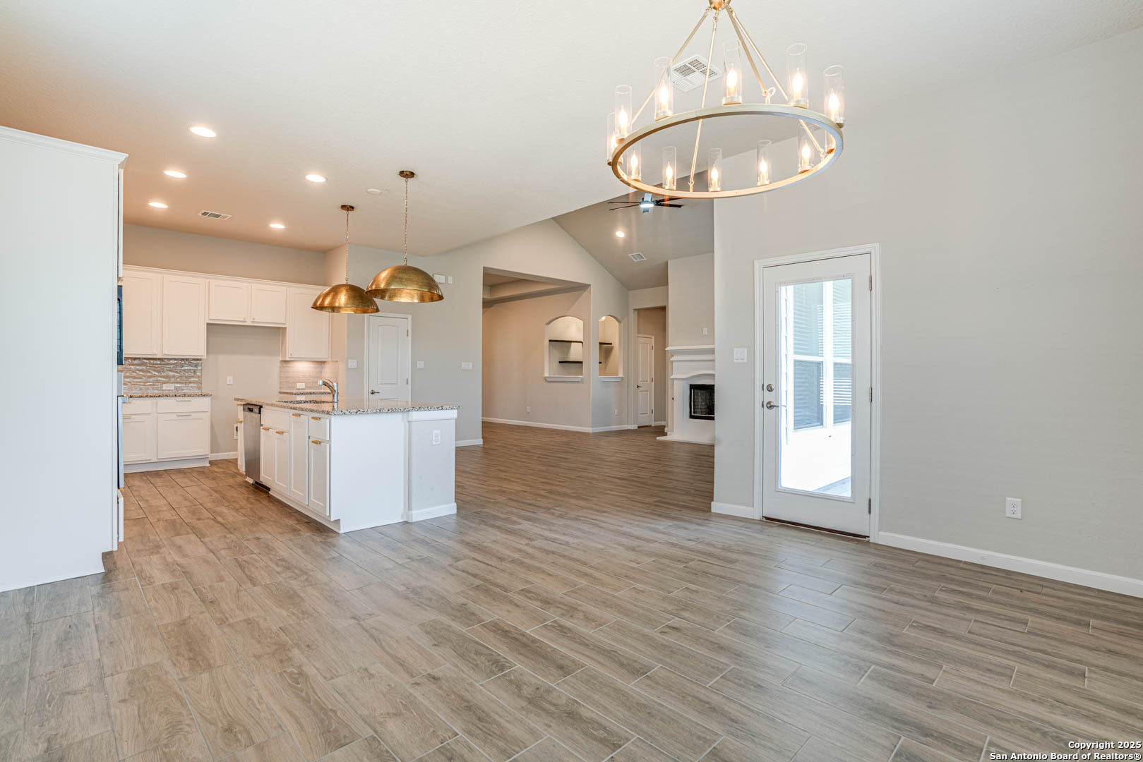 3707 Eliberis San Antonio, TX 78261 - Photo 9 of 37