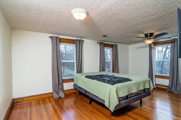 $300,000 | 408 Wolf Gap Road, Edinburg, VA 22824