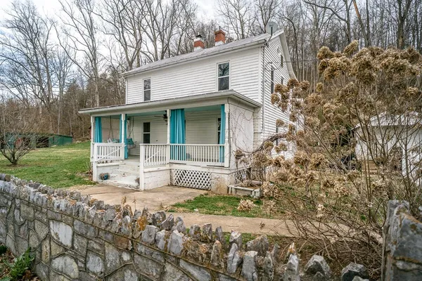 $300,000 | 408 Wolf Gap Road, Edinburg, VA 22824