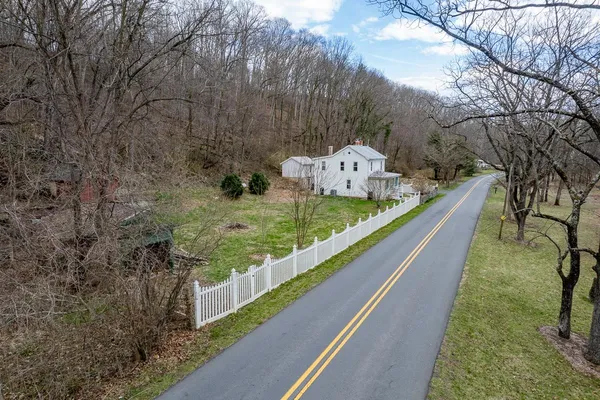 $300,000 | 408 Wolf Gap Road, Edinburg, VA 22824