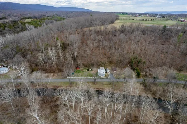 $300,000 | 408 Wolf Gap Road, Edinburg, VA 22824