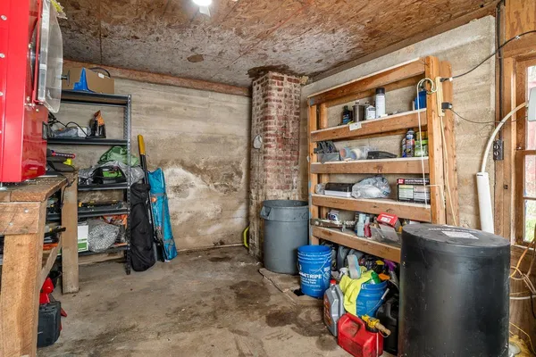 $300,000 | 408 Wolf Gap Road, Edinburg, VA 22824