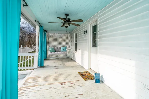 $300,000 | 408 Wolf Gap Road, Edinburg, VA 22824