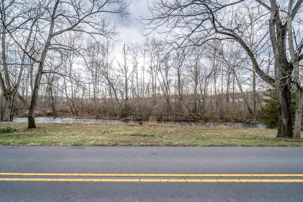 $300,000 | 408 Wolf Gap Road, Edinburg, VA 22824