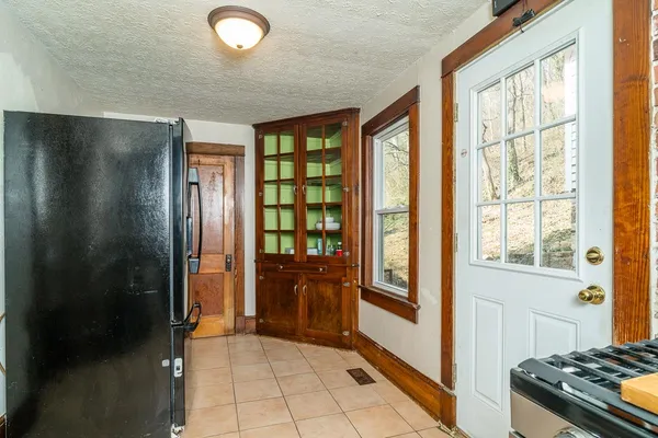 $300,000 | 408 Wolf Gap Road, Edinburg, VA 22824