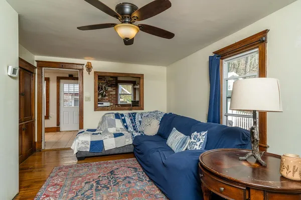 $300,000 | 408 Wolf Gap Road, Edinburg, VA 22824