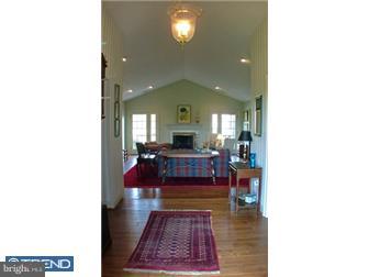 107 Center School Road Perkasie, PA 18944 - Photo 2 of 12 Foyer