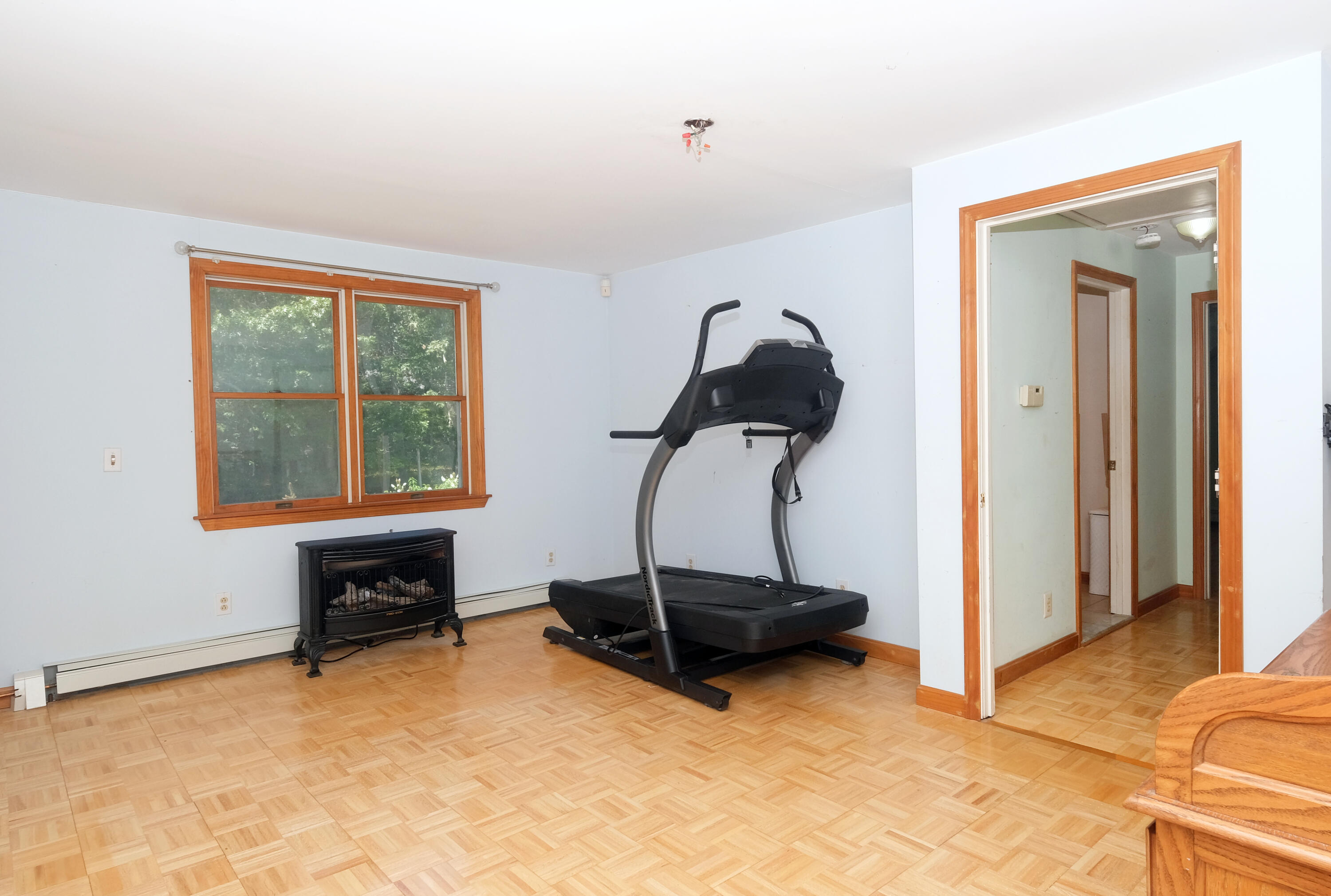 16 Partridge Lane Harwich, MA 02645 - Photo 30 of 44 a room with furniture and a window