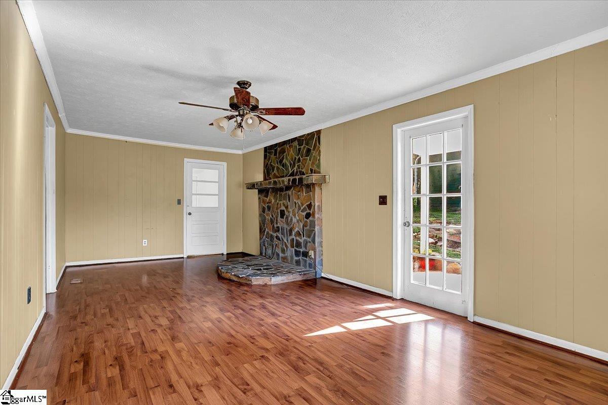 615 North Martin Road Easley, SC 29640 - Photo 5 of 16