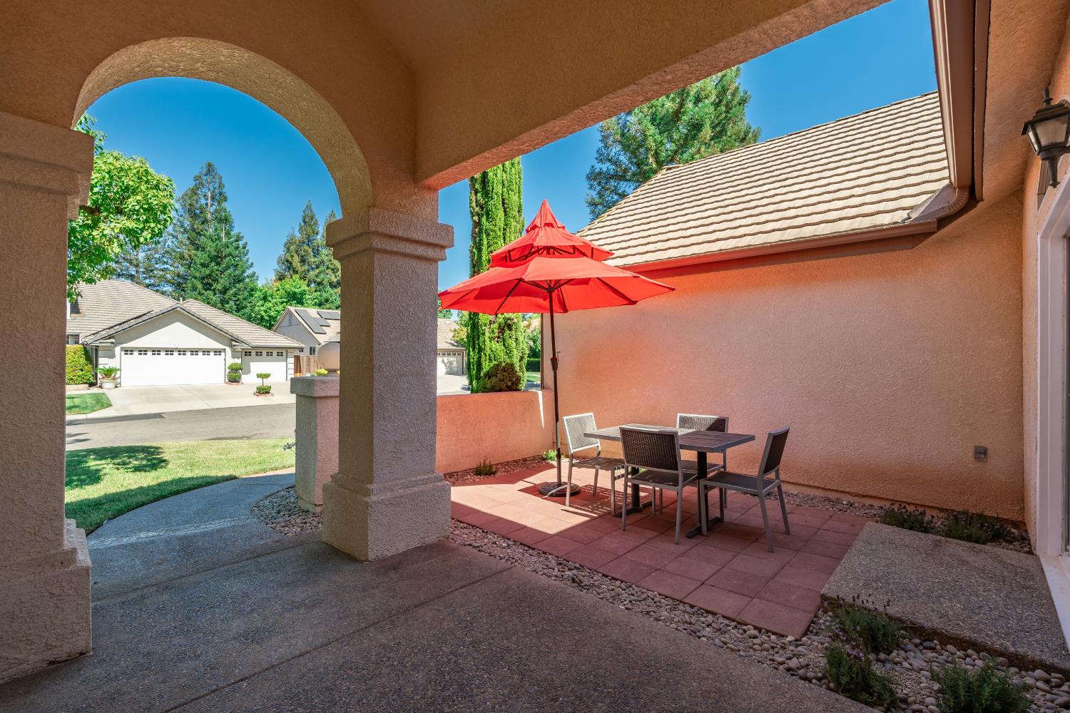 6542 North Rafael Avenue Fresno, CA 93711 - Photo 7 of 66