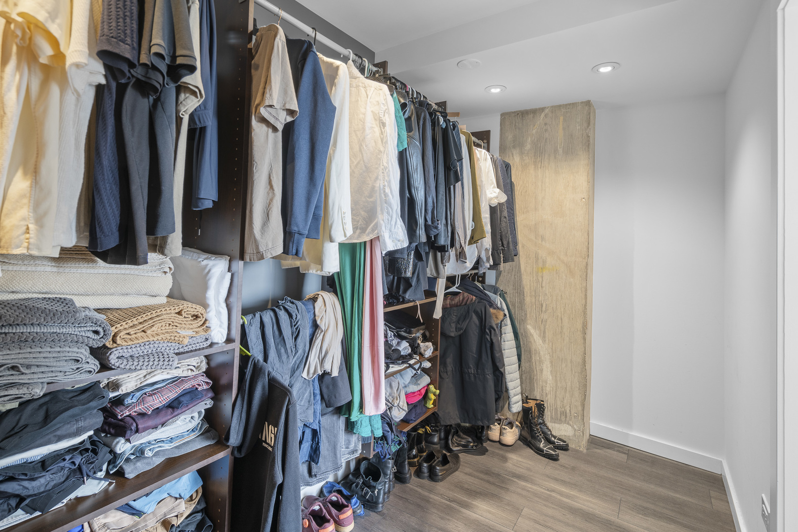 40 North Tower Road, Unit 7K Oak Brook, IL 60523 - Photo 13 of 17 Gallery Image 13