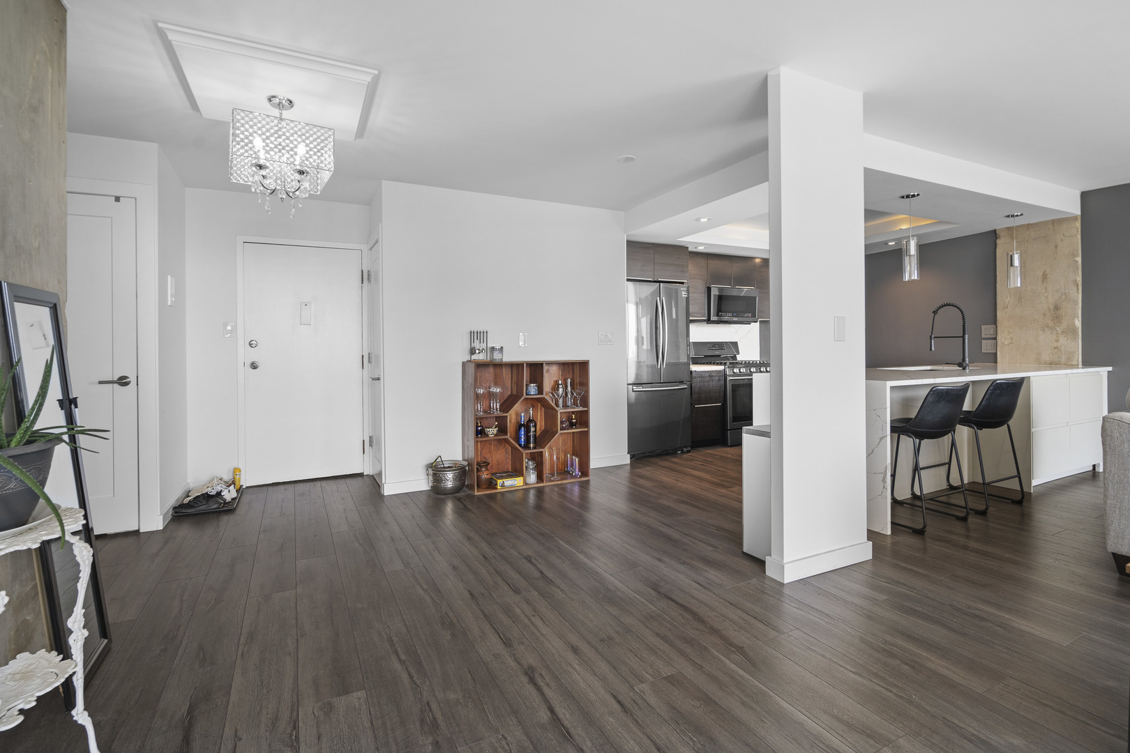 40 North Tower Road, Unit 7K Oak Brook, IL 60523 - Photo 6 of 17 Gallery Image 6