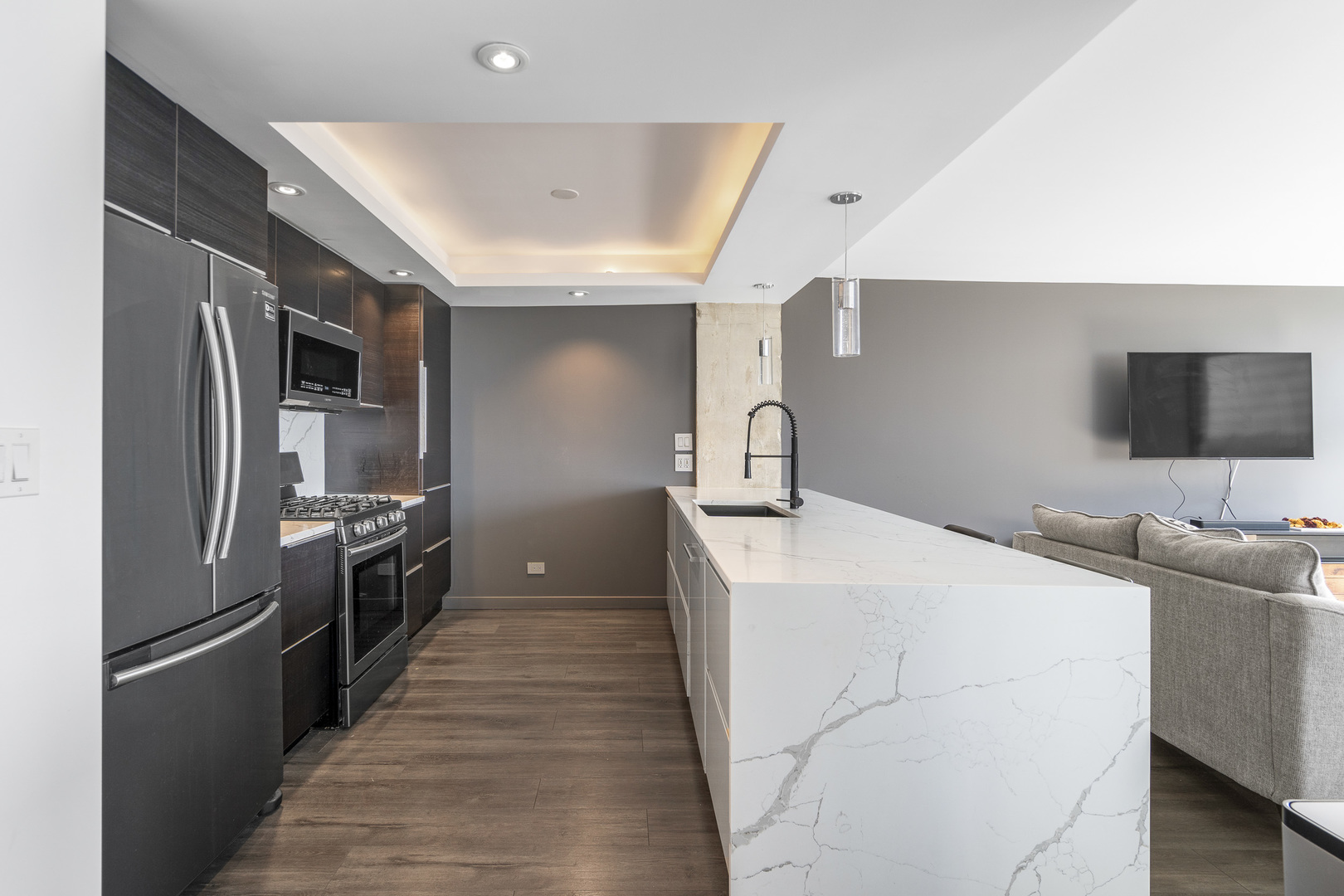 40 North Tower Road, Unit 7K Oak Brook, IL 60523 - Photo 8 of 17 Gallery Image 8