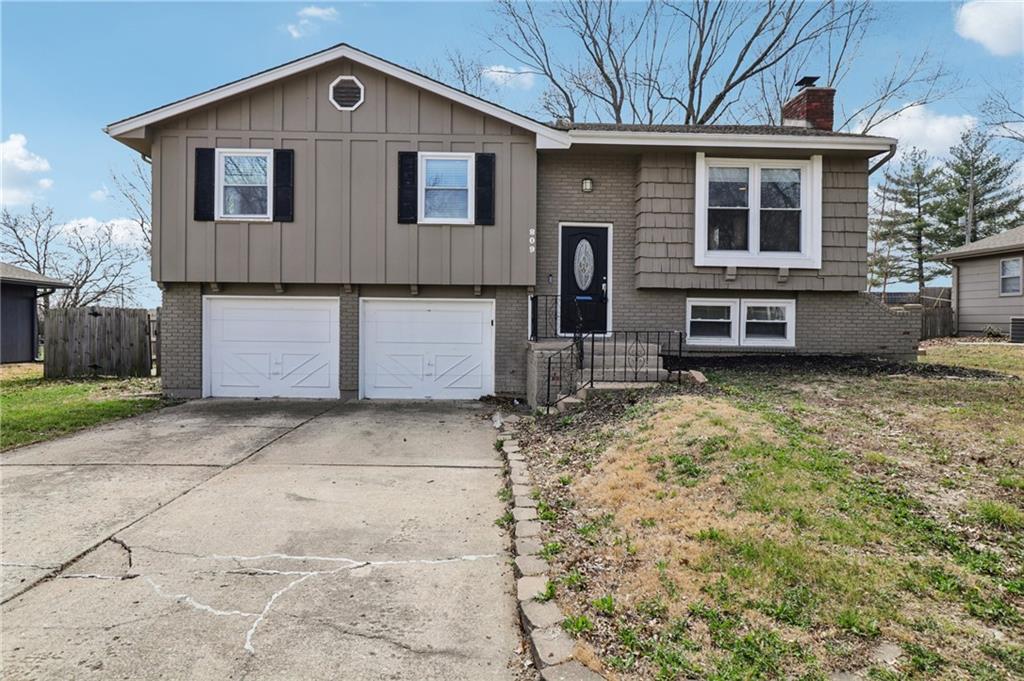 809 Northeast Mulberry Street Lee's Summit, MO 64086 - Photo 1 of 39
