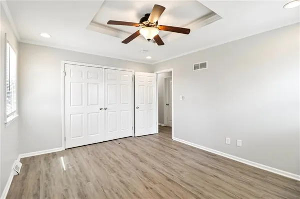 $362,900 | 809 Northeast Mulberry Street, Lee's Summit, MO 64086