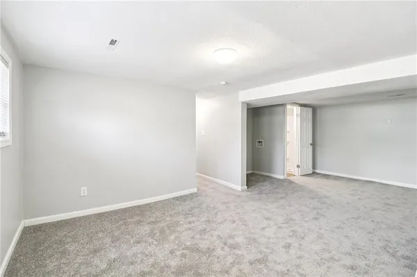 $362,900 | 809 Northeast Mulberry Street, Lee's Summit, MO 64086