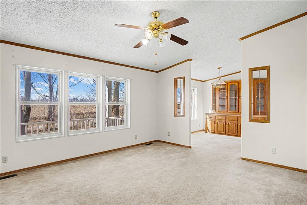 7473 Rawlins Road Atchison, KS 66002 - Photo 3 of 26