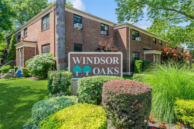 $349,999 | 217-22 73rd Avenue, Unit UPPR | Oakland Gardens