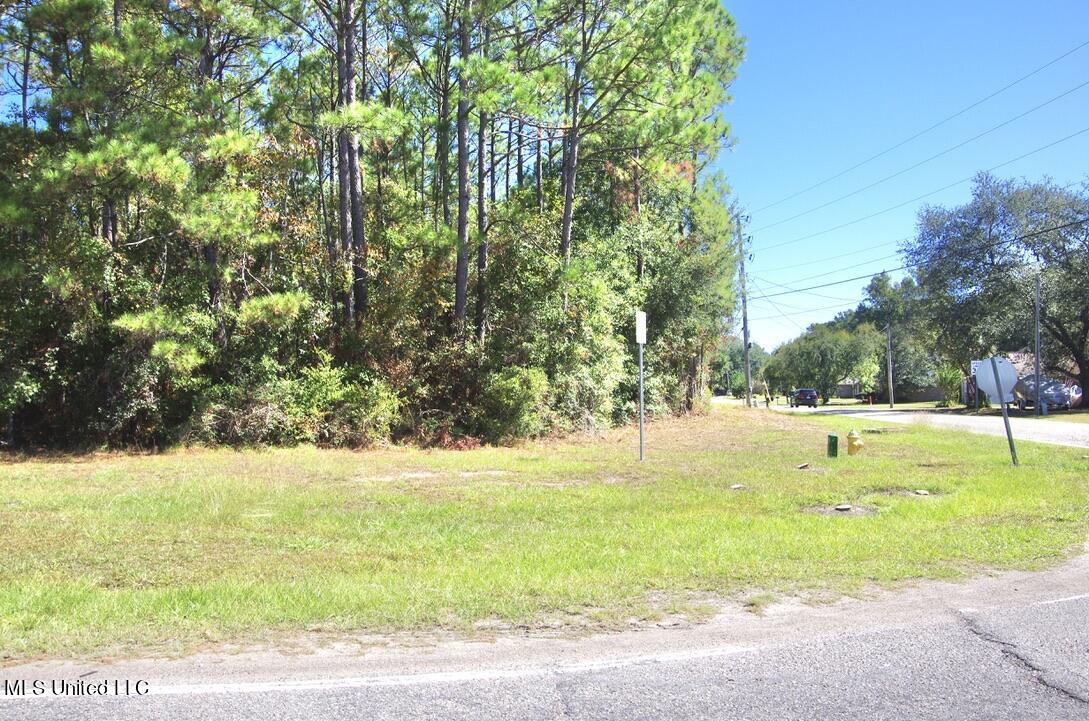 9630 West Oaklawn Road Biloxi, MS 39532 - Photo 3 of 57 Corner View