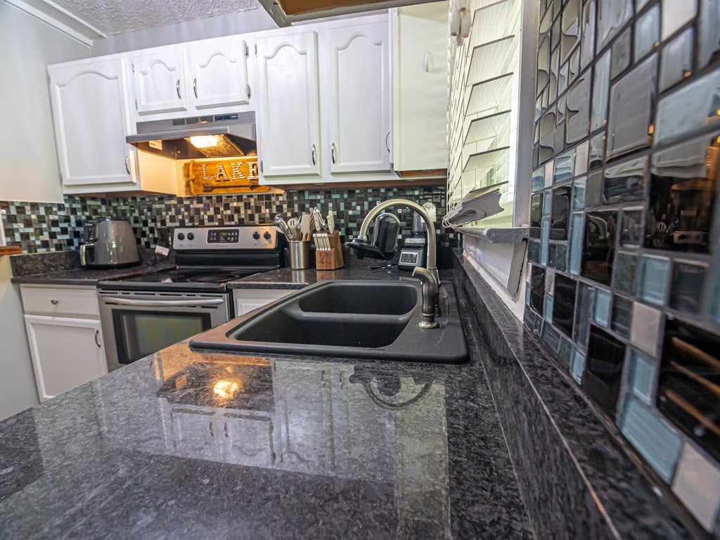 25716 Watauga Road Abingdon, VA 24211 - Photo 7 of 23 Gallery Image 7