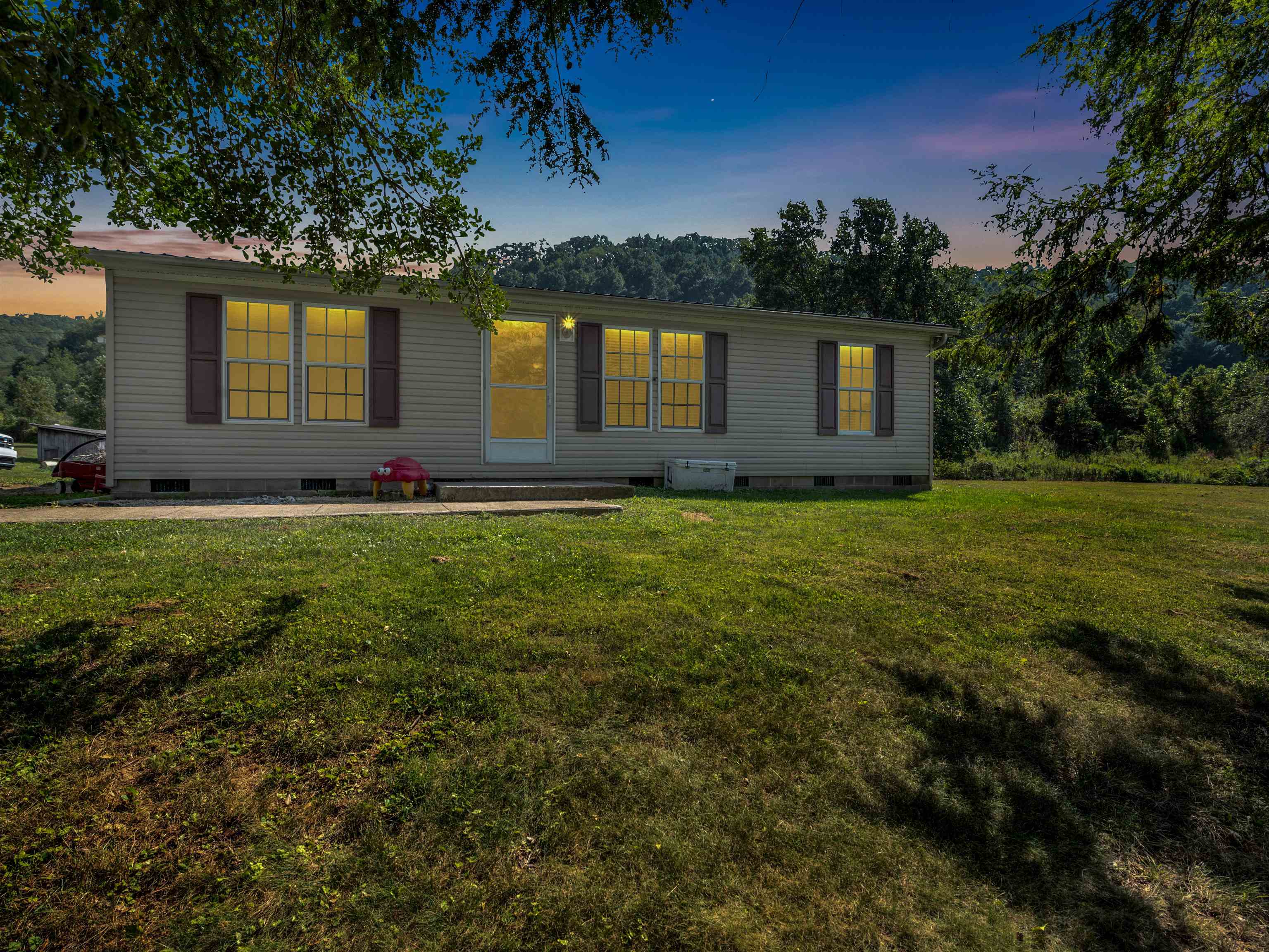 424 Briary Road Quincy, KY 41166 - Photo 9 of 25
