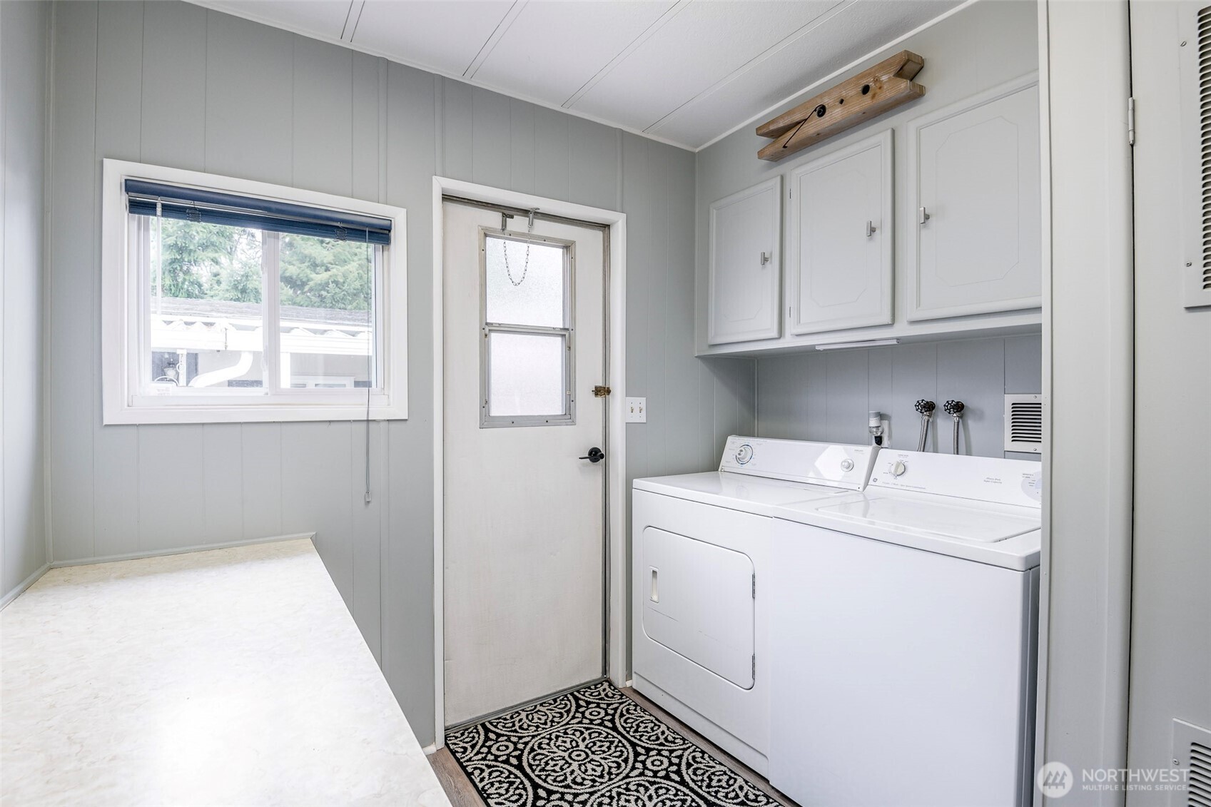 201 Union Avenue Southeast, Unit 157 Renton, WA 98059 - Photo 14 of 33 a view of utility room with washer and dryer