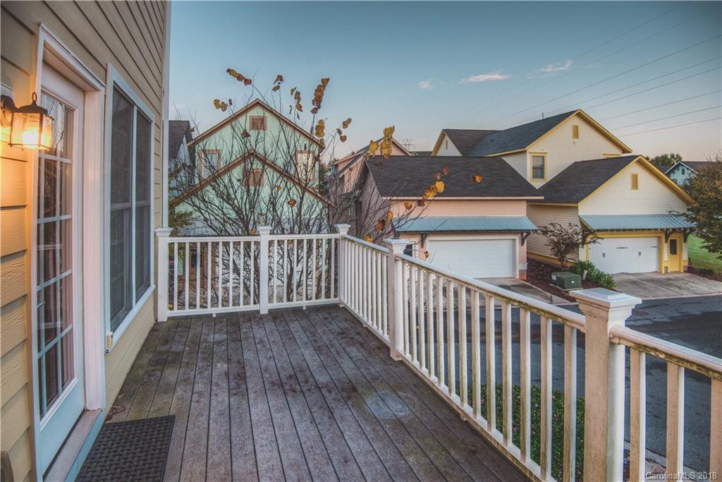 581 6th Baxter Crossing, Unit 1 Fort Mill, SC 29708 - Photo 23 of 34 a view of a street from a balcony