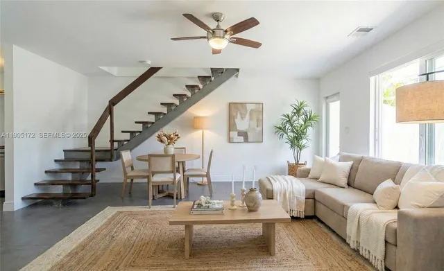 $3,780 | 798 Crandon Boulevard, Unit 30C, Key Biscayne, FL 33149