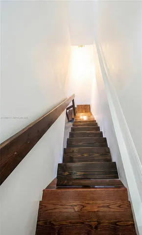 $3,780 | 798 Crandon Boulevard, Unit 30C, Key Biscayne, FL 33149