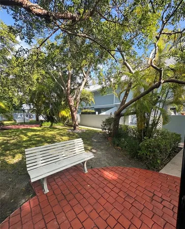 $3,500 | 798 Crandon Boulevard, Unit 30C, Key Biscayne, FL 33149