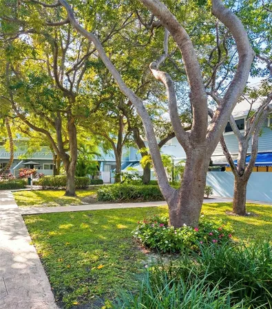 $3,500 | 798 Crandon Boulevard, Unit 30C, Key Biscayne, FL 33149