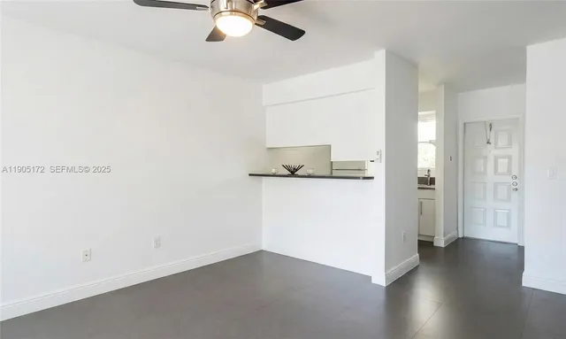 $3,780 | 798 Crandon Boulevard, Unit 30C, Key Biscayne, FL 33149