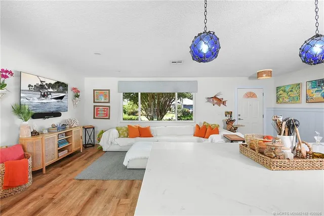 $679,000 | 4756 Southeast Manatee Terrace, Stuart, FL 34997