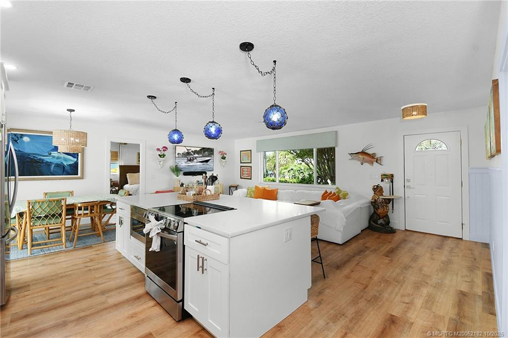 4756 Southeast Manatee Terrace Stuart, FL 34997 - Photo 9 of 73