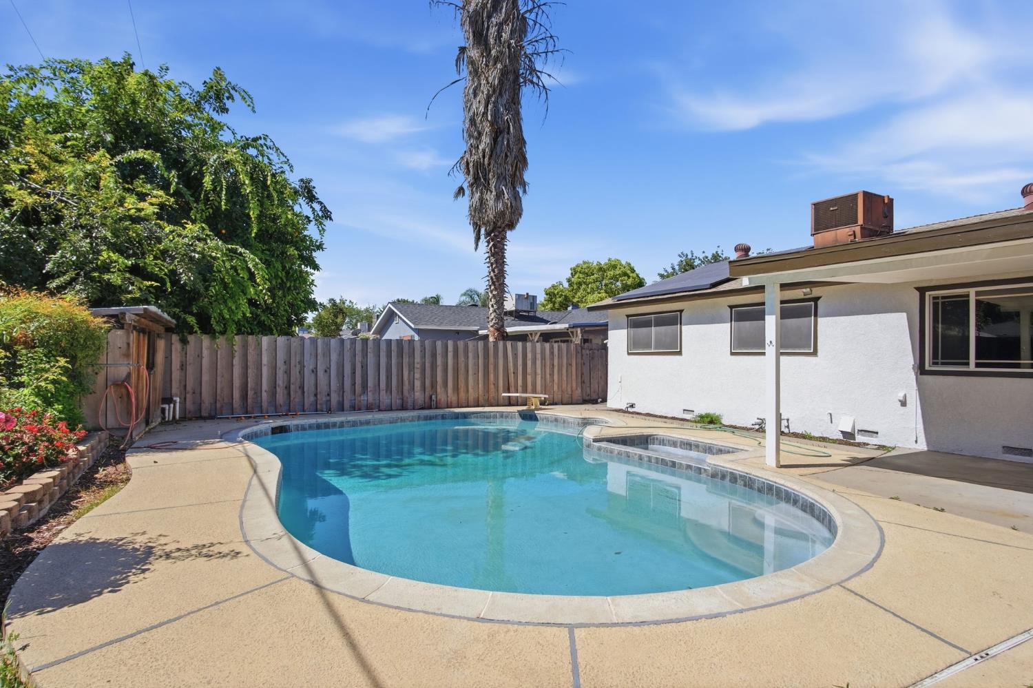 3210 Shamrock Avenue Merced, CA 95340 - Photo 2 of 29