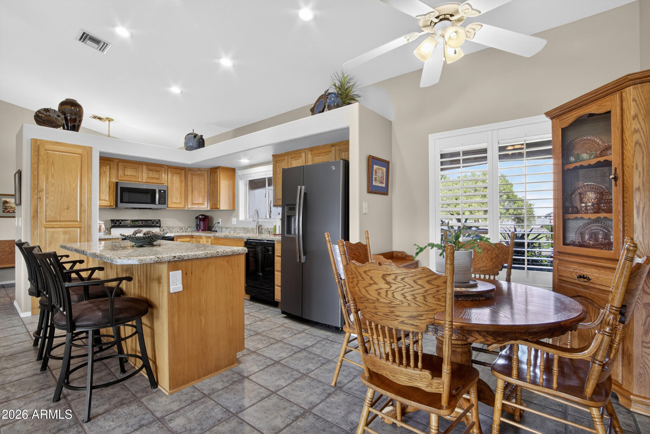 6832 North Citrus Road Waddell, AZ 85355 - Photo 16 of 56 Dining and Kitchen