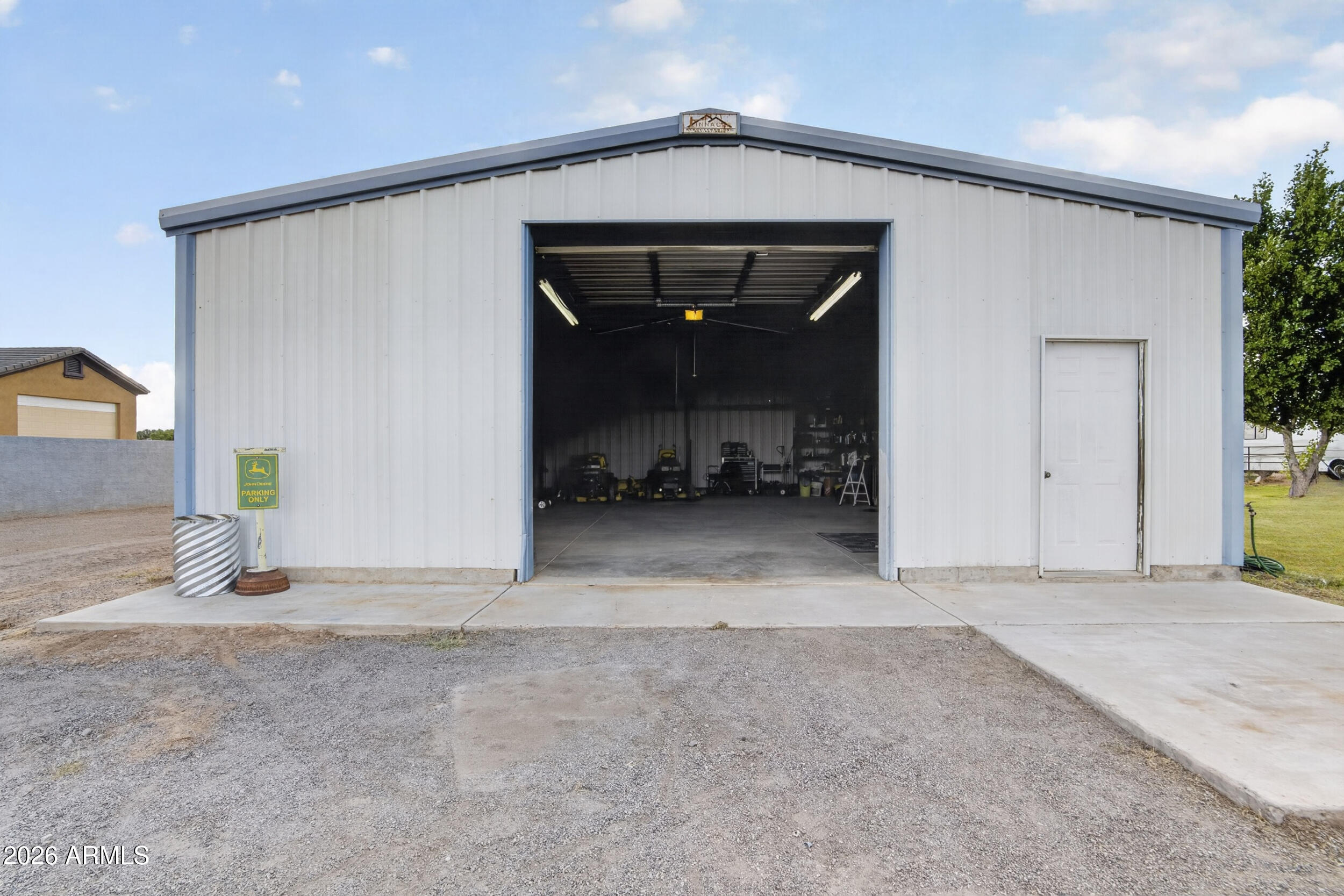 6832 North Citrus Road Waddell, AZ 85355 - Photo 39 of 56 30' X 40' WORKSHOP