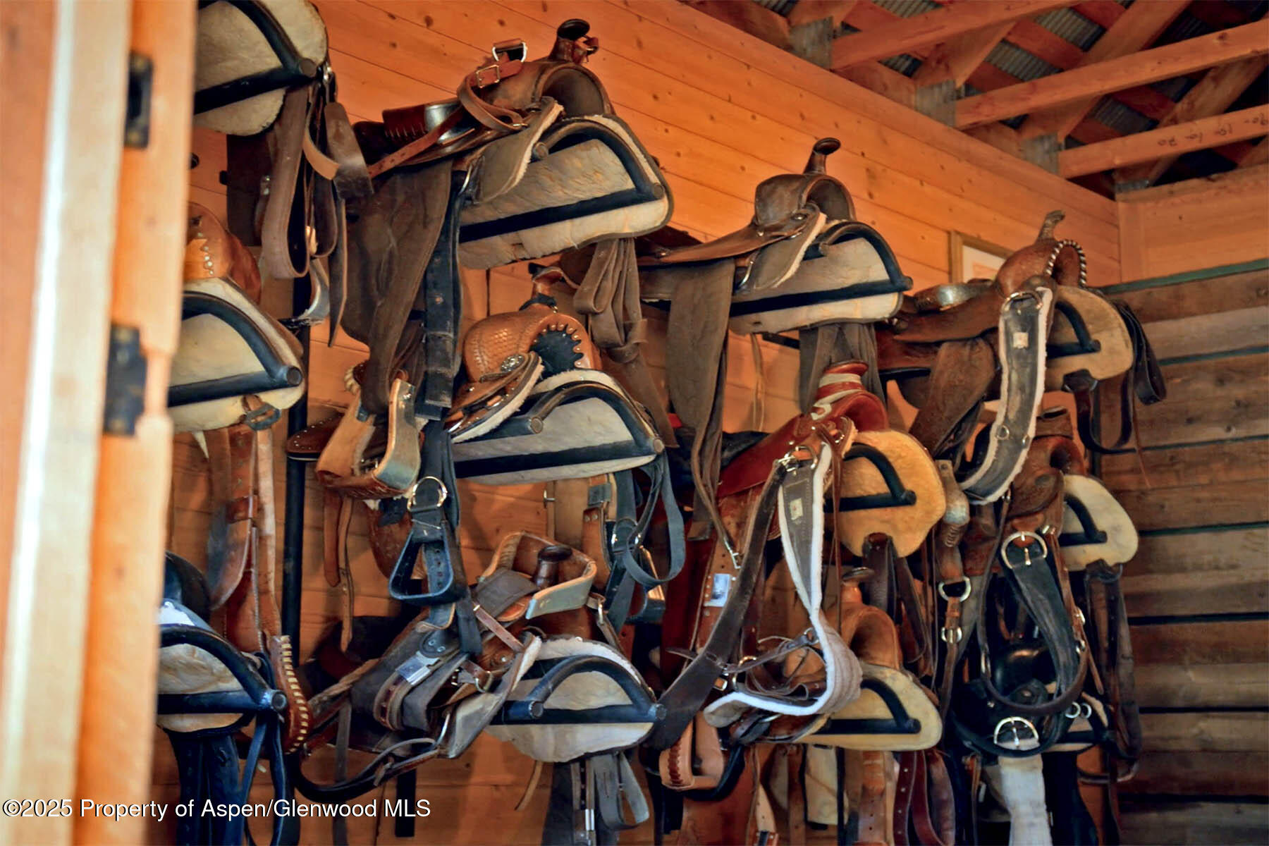 2650 Sweetwater Road Gypsum, CO 81637 - Photo 66 of 87 front view of a building