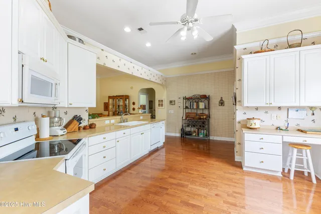 $525,000 | 320 Crooked Gulley Circle, Sunset Beach, NC 28468