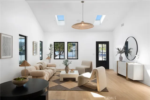 $3,099,000 | 4624 Coolidge Avenue, Culver City, CA 90230