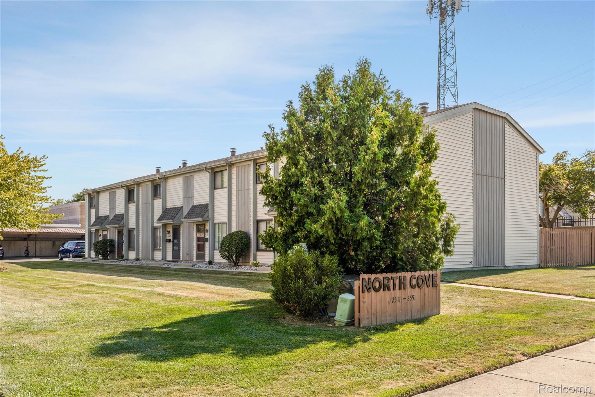 2547 Samoset Road Royal Oak, MI 48073 - Photo 29 of 29 30-2547 Samoset Rd 0029.jpg