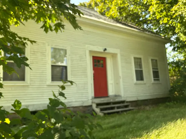 $299,900 | 8 Skyline Road, Newport, NH 03773