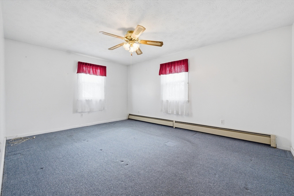 21 Newhill Road Methuen, MA 01844 - Photo 25 of 37