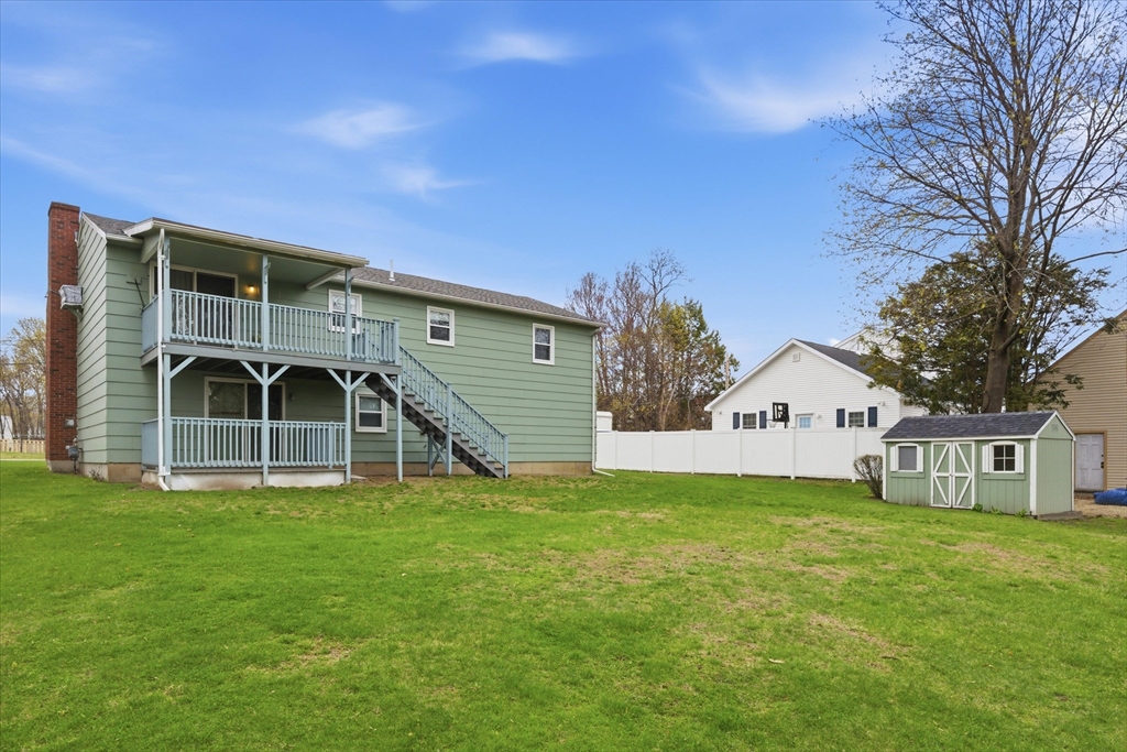 21 Newhill Road Methuen, MA 01844 - Photo 7 of 37