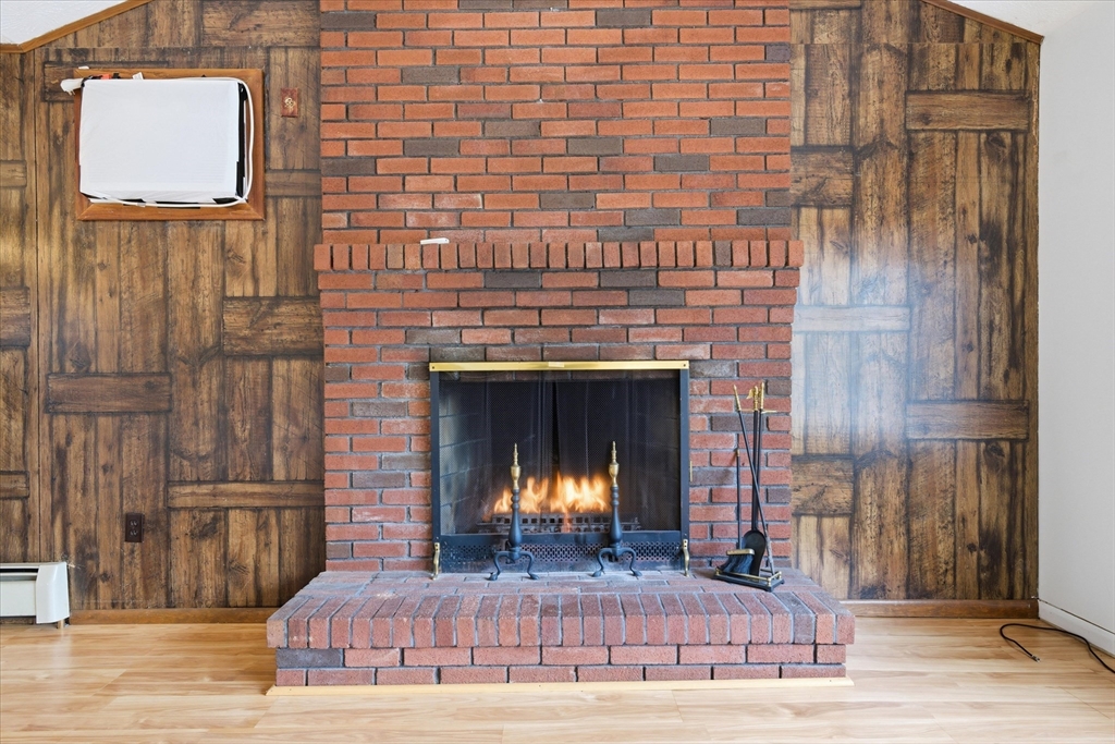 21 Newhill Road Methuen, MA 01844 - Photo 9 of 37