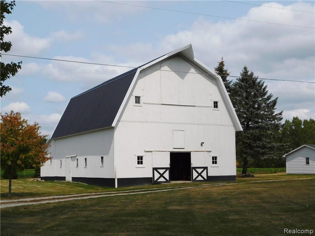 7138 Sharpe Road Fowlerville, MI 48836 - Photo 26 of 26 DSCN0617.JPG