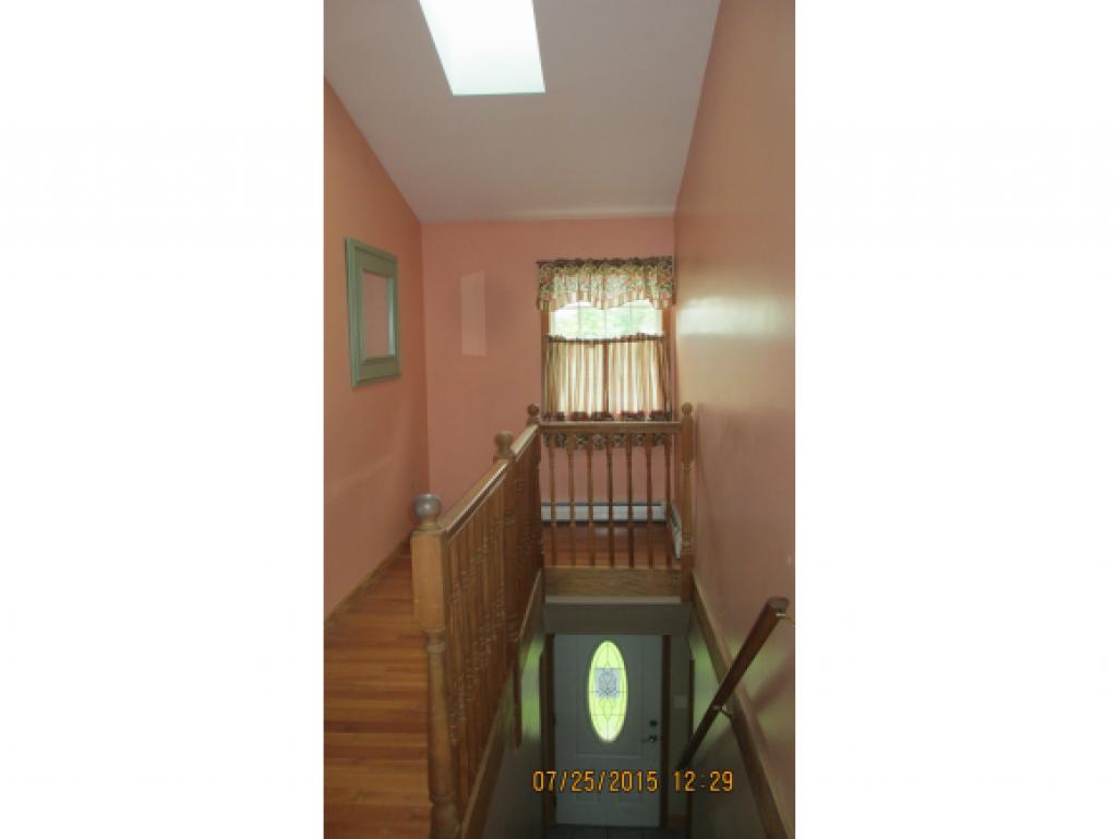 35 Hassel Brook Road Nashua, NH 03060 - Photo 13 of 21